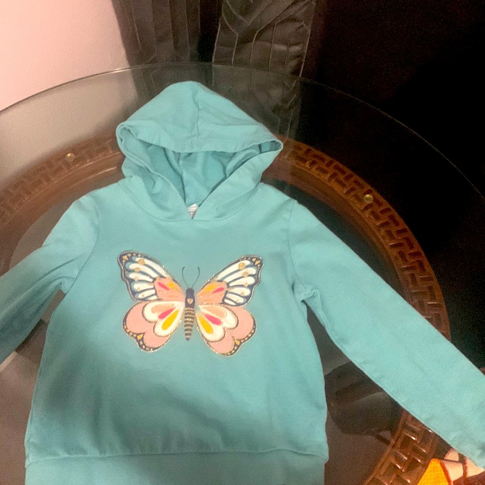 Warren wants Carter’s kid size 7 long sleeve hoodie